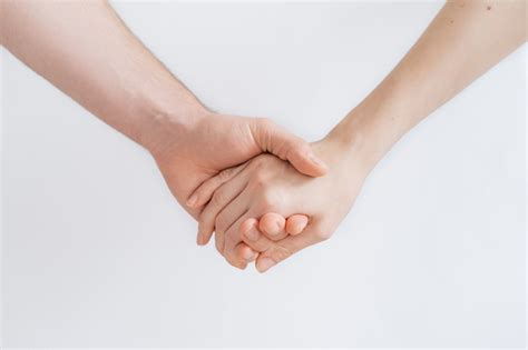 picture of holding hands